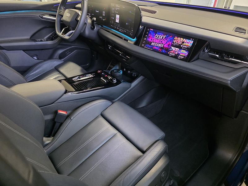 Audi SQ6 e-tron (2025) Edition One Blue - fotka 30 z 33