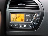 Citroën C4 Picasso (2011) 1.6 i, nová STK - náhled 17