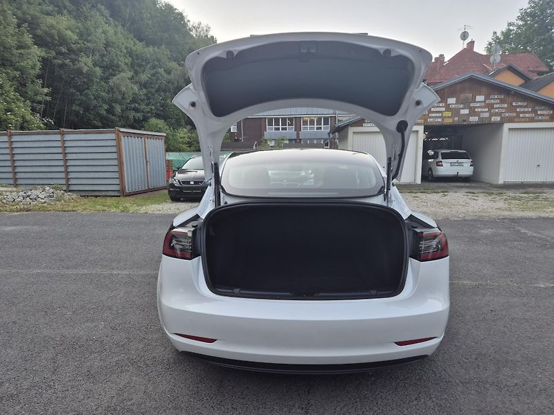 Tesla Model 3 LONG RANGE DUAL MOTOR SOH 91% - fotka 14 z 50
