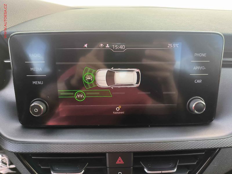Škoda Kamiq (2019) 1.0 TSi, Ambition, DSG - fotka 14 z 21