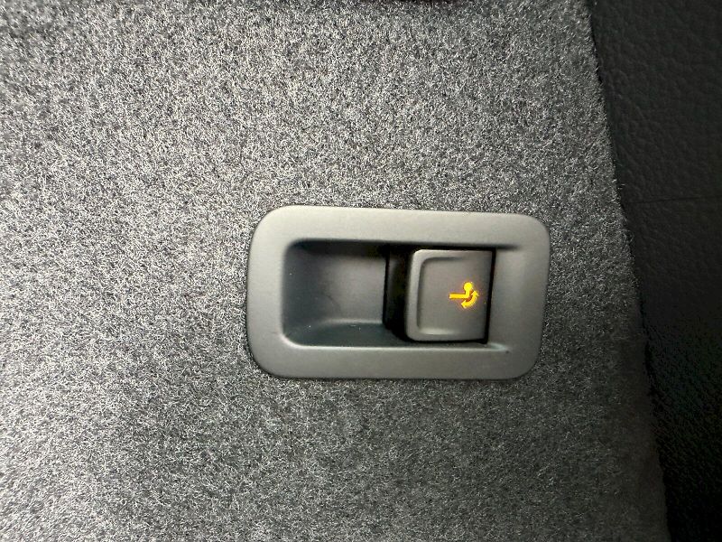 Škoda Karoq (2025) 1.5 TSI 110KW DSG SportLine - fotka 34 z 35