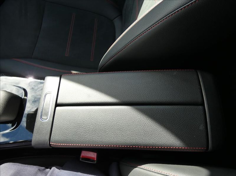 Mercedes-Benz CLA 2,0 200d 4M,1Maj, ČR, dph - fotka 25 z 35