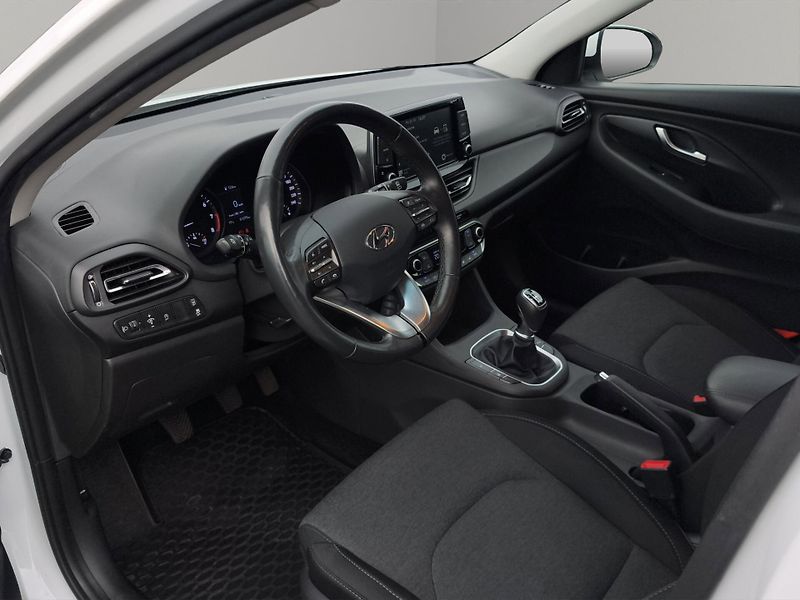 Hyundai i30 (2020) SMART 1.5 DPi 81kW, ČR, 1. Maj - fotka 21 z 25