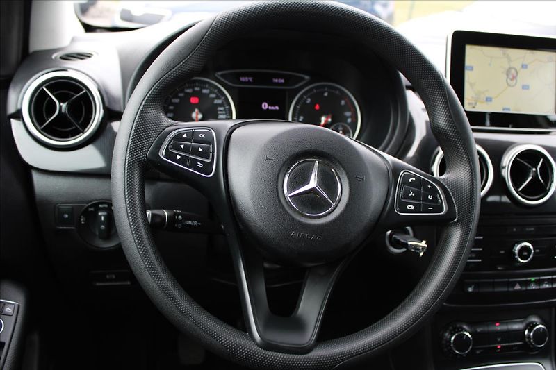 Mercedes-Benz Třídy B 180d NAVI, serviska,MANUAL - fotka 14 z 36