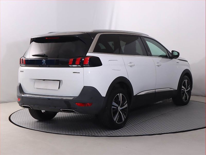 Peugeot 5008 (2018) GT Line 2.0 BlueHDi, Automat - fotka 5 z 23