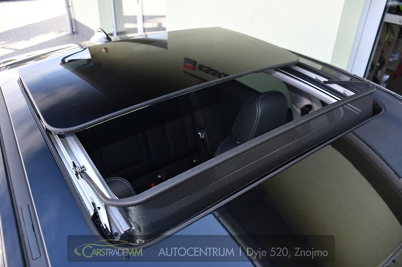 BMW Řada 2 218i ČR 1.MAJ PANO - fotka 48 z 54