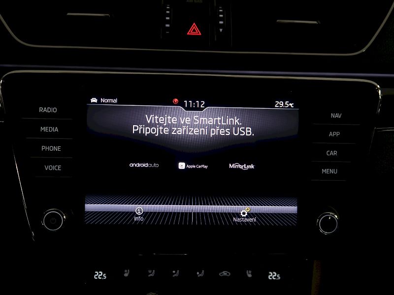Škoda Superb (2020) LAURIN&KLEMENT 2.0TDI 140KW DS - fotka 27 z 48