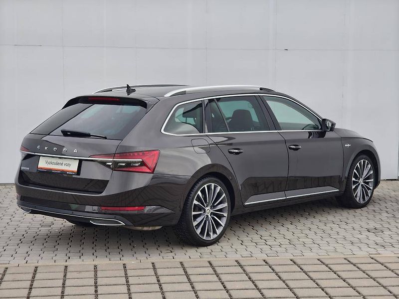 Škoda Superb L&K 7DSG 2,0TSI - fotka 2 z 26