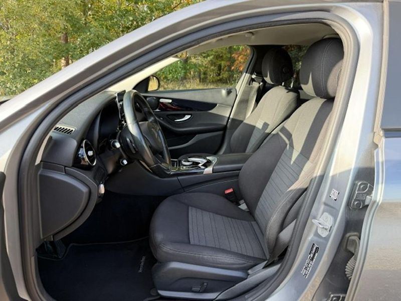 Mercedes-Benz Třídy C C 180, ČR,AMG PAKET, AUTOMAT - fotka 15 z 37