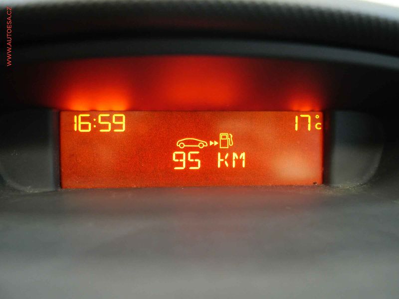 Peugeot 308 (2009) 1.6i SW, ČR, AC - fotka 16 z 21