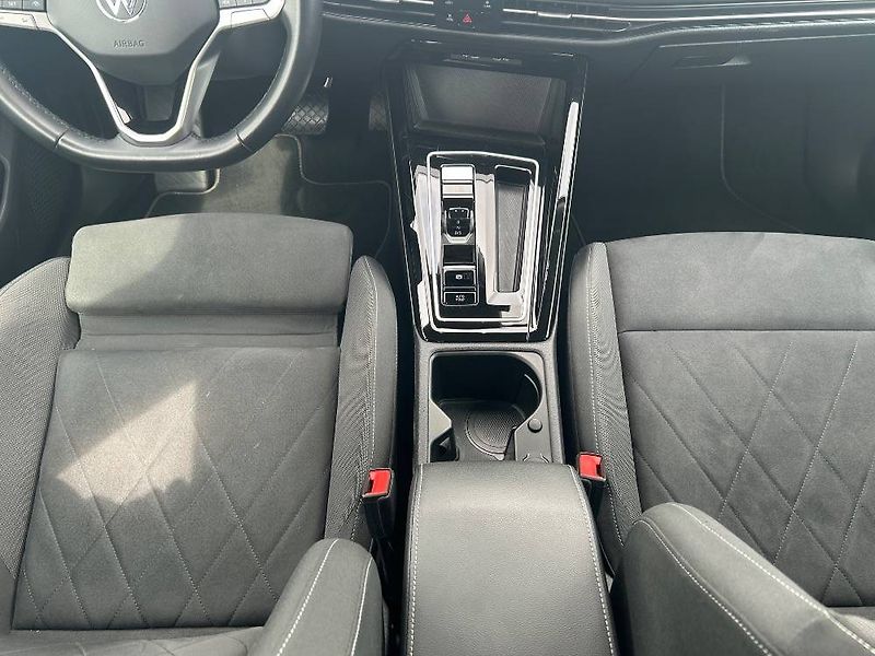 Volkswagen Golf Style 7DSG 1,5eTSI - fotka 10 z 25