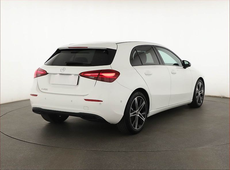 Mercedes-Benz Třídy A (2025) A 200 - fotka 5 z 25