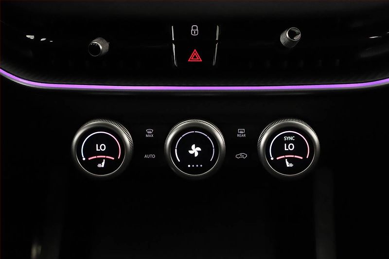 Škoda Superb (2025) 2.0 TDI, Sportline, Navigace - fotka 27 z 28