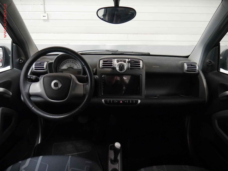 Smart Fortwo (2008) 1.0i Coupe, AT, panorama, AC - fotka 8 z 14