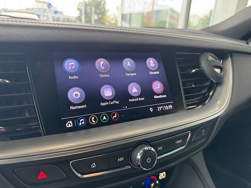 Opel Insignia 2.0T 147kW  GS Ultimate AT - fotka 13 z 15