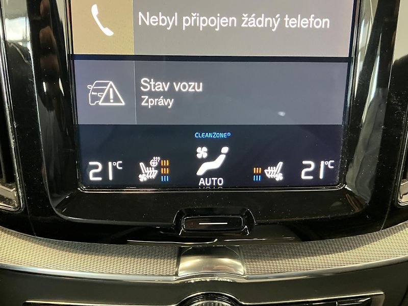 Volvo XC60 T6 AWD Drive-E Inscription AT8 - fotka 31 z 47