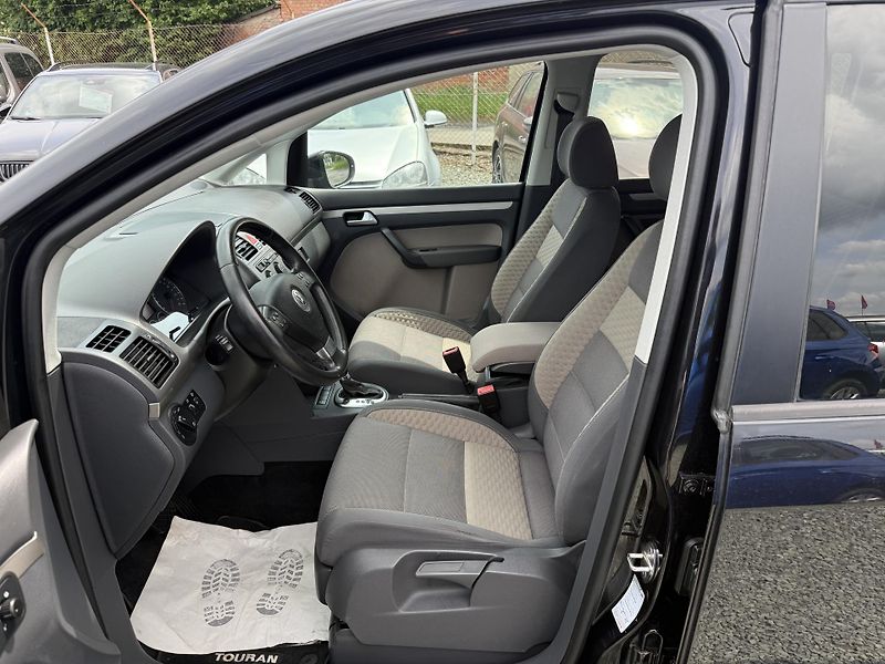 Volkswagen Touran 1.4 TSI DSG CROSS - fotka 8 z 13