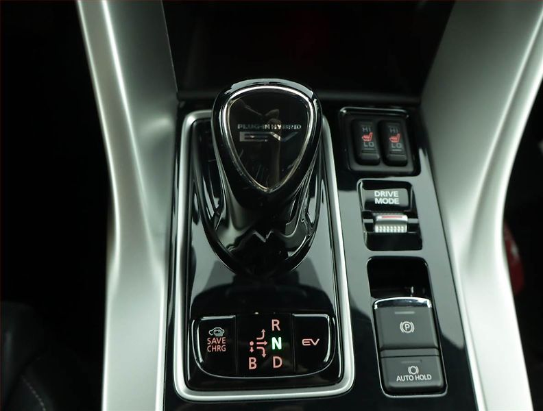 Mitsubishi Eclipse Cross (2021) Plug-in-Hybrid - fotka 13 z 20