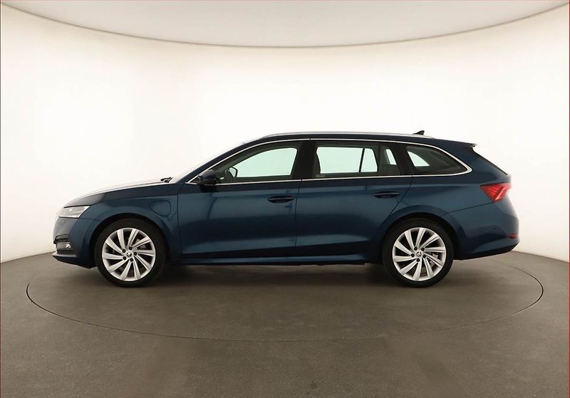 Škoda Octavia (2021) Style 1.4 TSI iV - fotka 3 z 20
