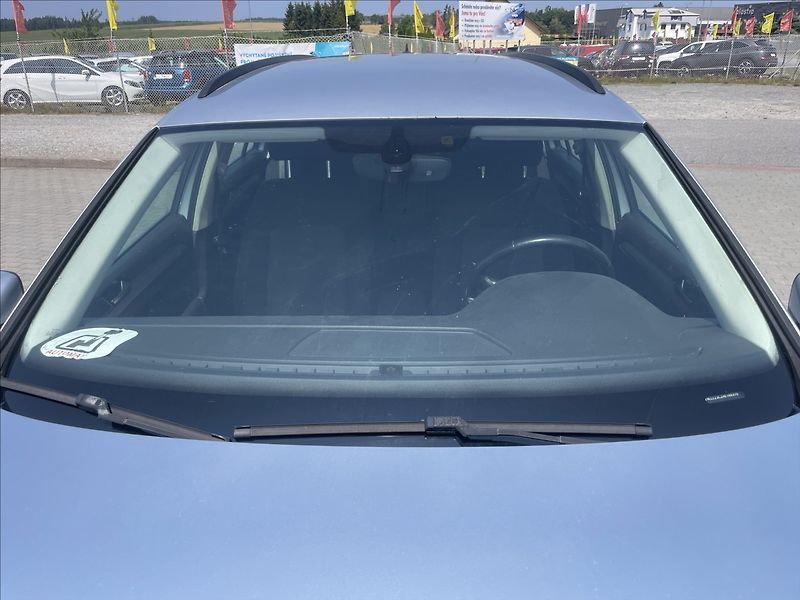 Volkswagen Passat 2,0 TDi 110kw Radar DSG GPS Hi - fotka 29 z 43