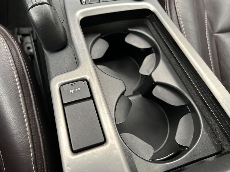 Volvo C70 2.4  D5 Sumum - fotka 24 z 30