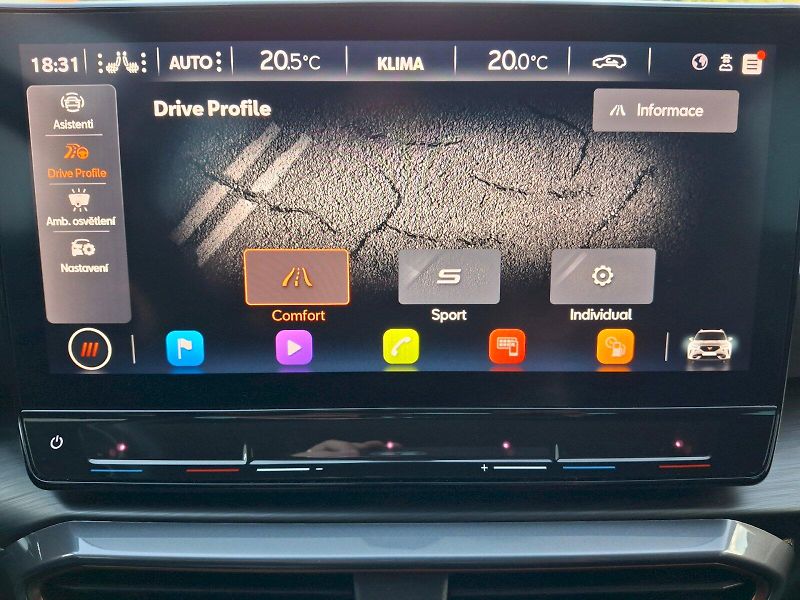 Cupra Formentor (2023) DSG 1,5TSi 110kW - fotka 30 z 35