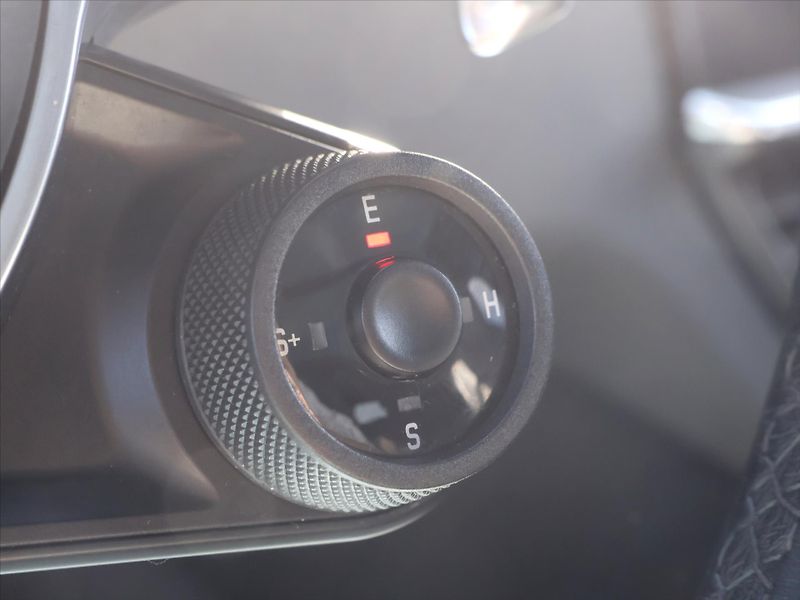 Porsche Cayenne 3,0 EHV 340kW Platinum DPH - fotka 27 z 48