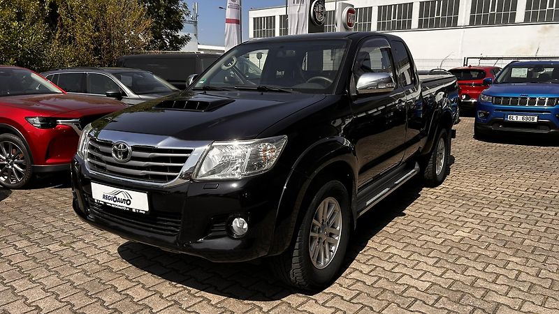 Toyota Hilux 2.5 DiD King Cab  - fotka 3 z 15