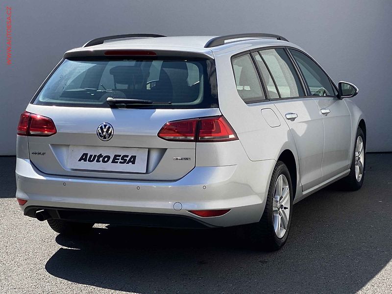 Volkswagen Golf (2014) 1.6 TDi, Comfortline, +kola - fotka 4 z 17
