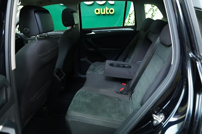 Volkswagen Tiguan - fotka 23 z 26