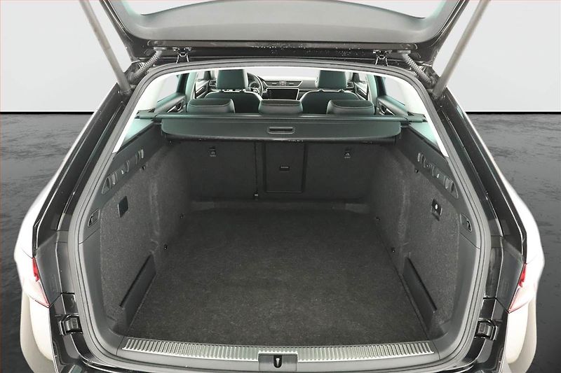 Škoda Superb (2020) Laurin&Klement 2.0 TDI - fotka 11 z 18