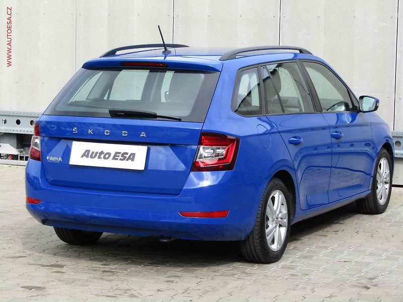 Škoda Fabia (2021) 1.0 TSI, ČR, Style - fotka 4 z 19