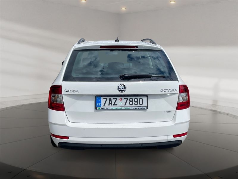 Škoda Octavia 1,5 TSI 110 Ambition - fotka 5 z 11