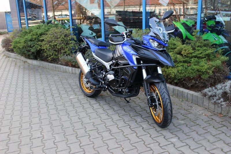 QJ Motor SRT 800 SX (2025) NOVINKA SKLADEM - fotka 1 z 10