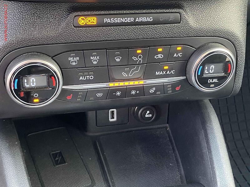 Ford Focus (2019) 1.0EB, Active, AT, LED, navi - fotka 16 z 19