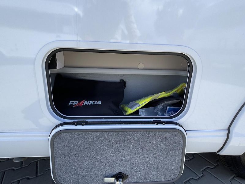 Frankia (2025) NEO M I7GDK - MB 2,0l/170HP - fotka 16 z 36