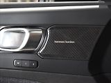 Volvo XC40 2,0 B3 PLUS Dark Bezklíč - náhled 15