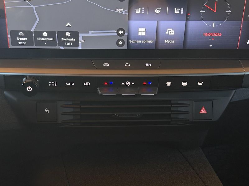 Opel Grandland Hybrid 1.2 Turbo 100kW GS DCT - fotka 24 z 34