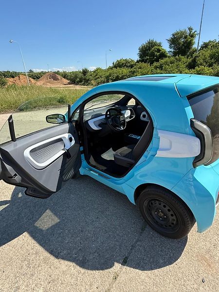 XEV Yoyo (2024) - vhodný na řidičské opr. A1 - fotka 19 z 28