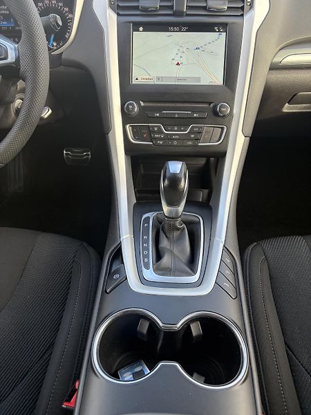 Ford Mondeo (2019) Ford Mondeo Combi 2019 - fotka 8 z 15