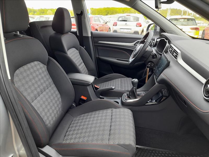 MG ZS 1,5 DVVT Essential - fotka 19 z 21