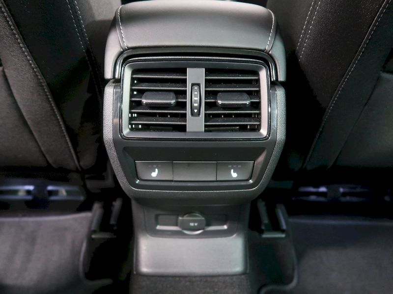 Škoda Karoq (2024) SPORTLINE 2.0TDI 110KW 4X4 DSG - fotka 20 z 35