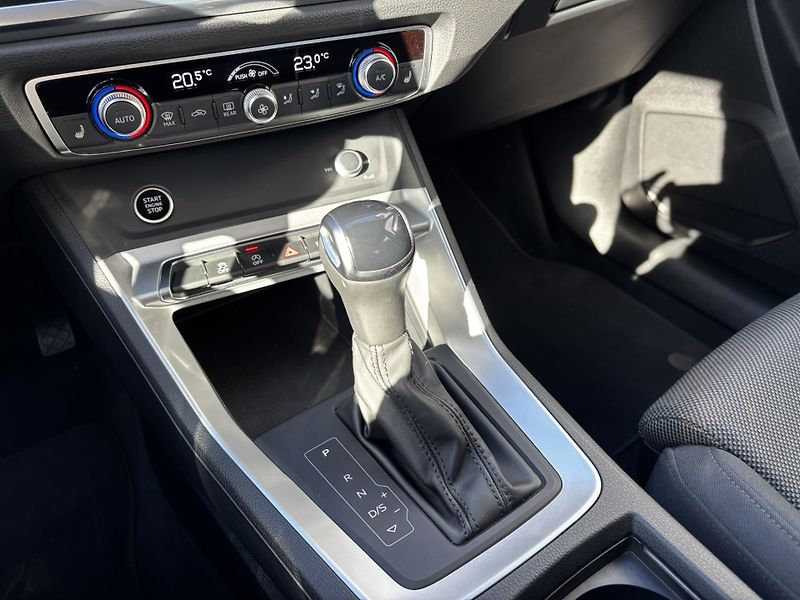 Audi Q3 (2024) 1.5 TFSI 35 - fotka 7 z 11