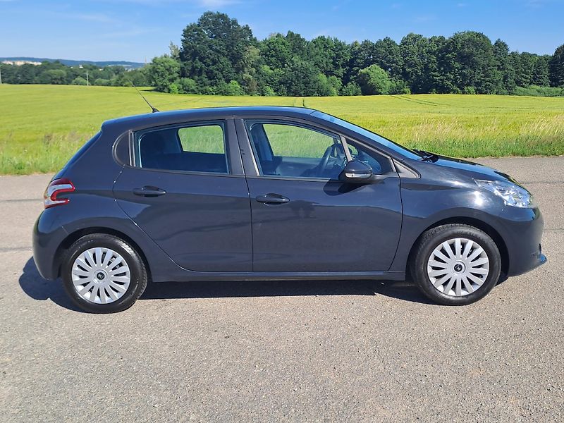Peugeot 208 (2015) 1.0 PĚKNÝ STAV - fotka 4 z 22