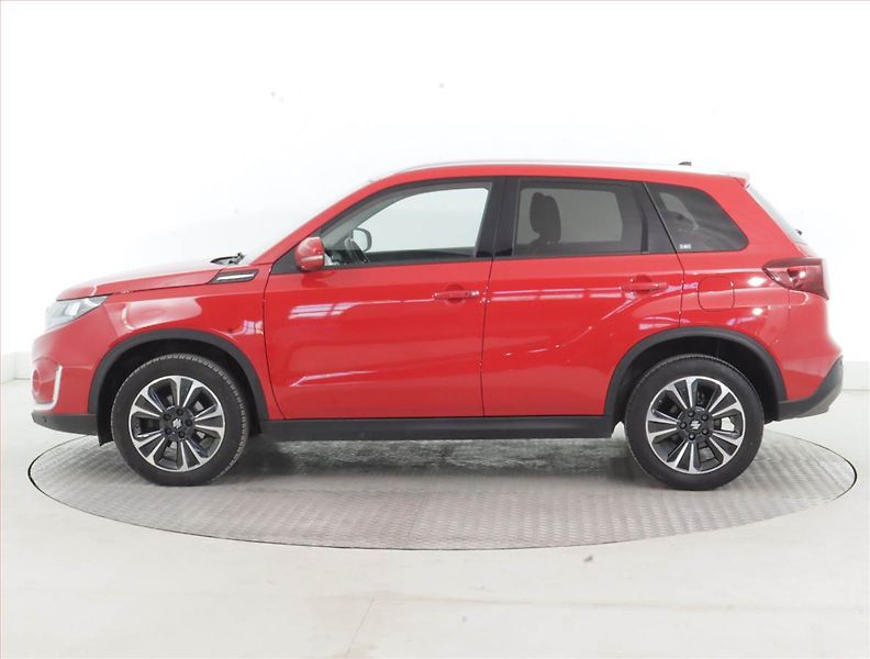 Suzuki Vitara (2021) 1.4 BoosterJet, Serv.kniha - fotka 3 z 16