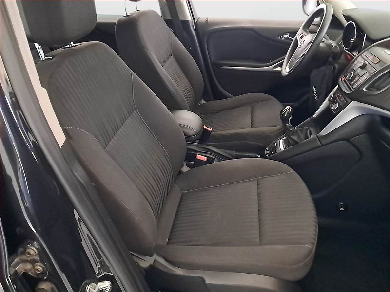 Opel Zafira (2013) 1.4 Turbo, 7 míst, Serv.kniha - fotka 9 z 17
