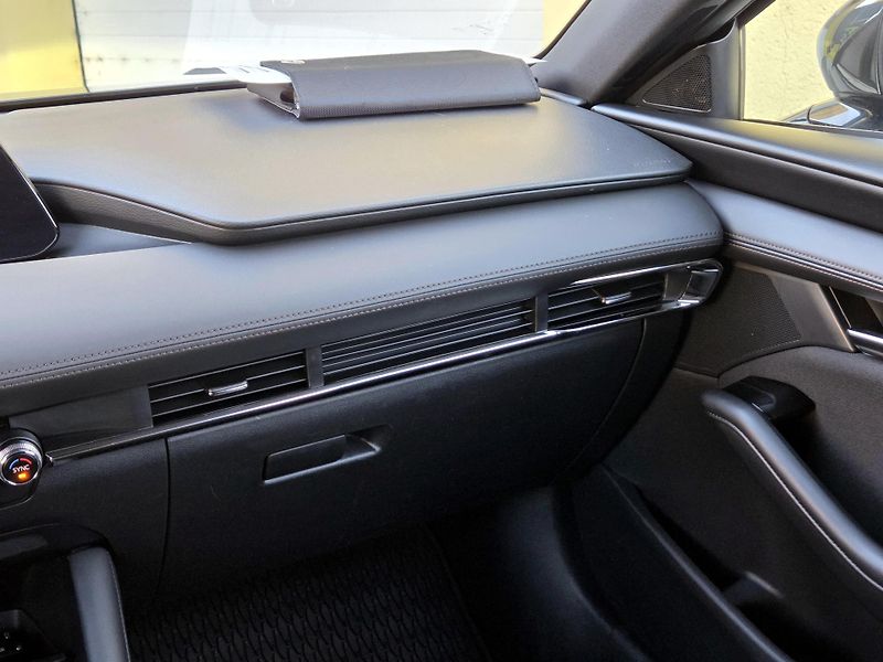 Mazda 3 G122 Plus *SERV.KNÍŽKA*       - fotka 28 z 45