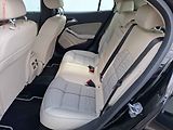Mercedes-Benz GLA (2018) 2.0i 4Mat, ČR, AT, ACC, LED - náhled 10