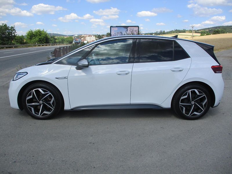 Volkswagen ID.3 PRO PERFOR 150kW (62kWh) 93TKM - fotka 10 z 51