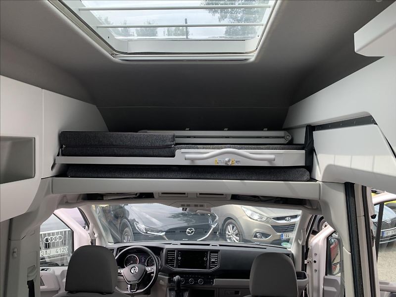 Volkswagen Grand California - fotka 17 z 19